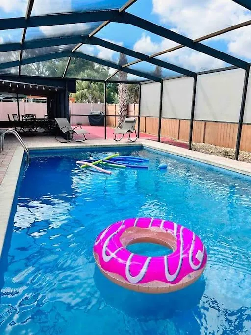 Holiday home Vintage Family Scape + Heated Pool&Discount Villa Tampa