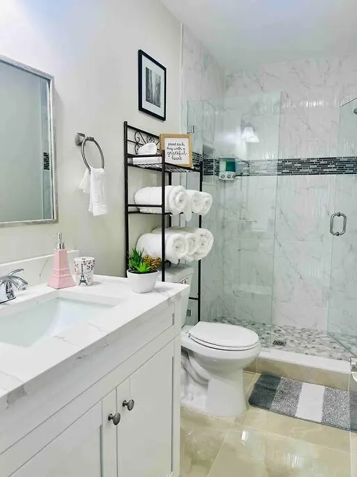 Vintage Family Scape + Heated Pool&Discount Villa Tampa